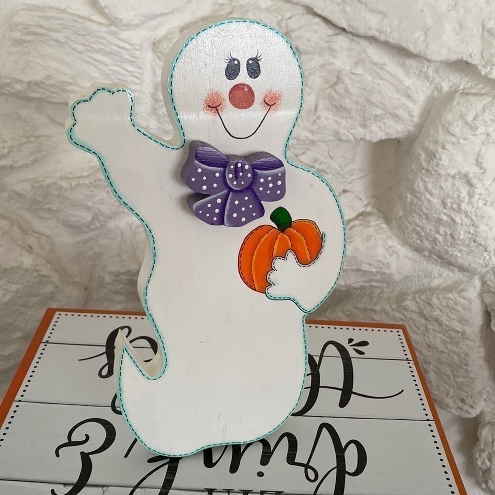 VINTAGE HANDPAINTED WOODEN FRIENDLY GHOST WITH A BOWTIE & PUMPKIN